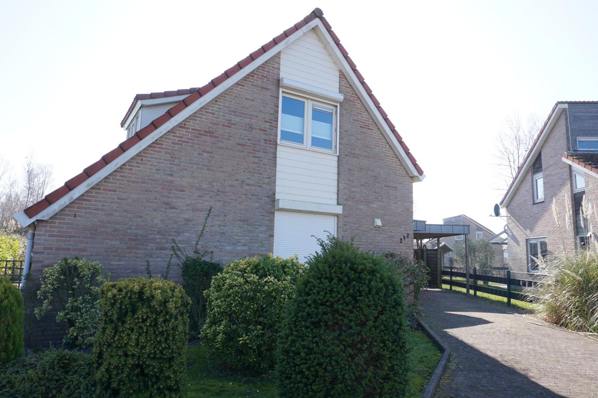 Kustverhuur, Zwin 242 Breskens